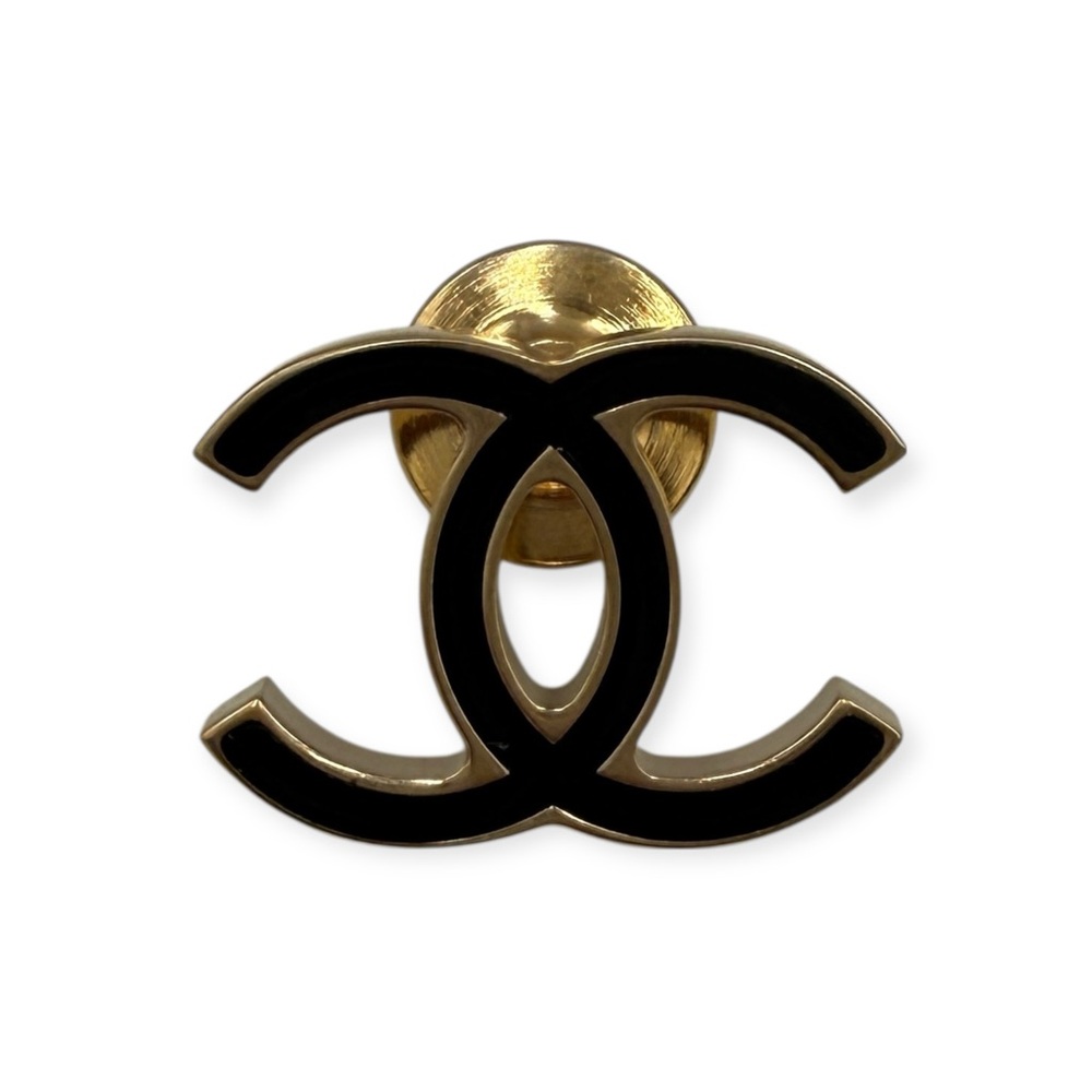 Chanel CC Logo Brooch – Gold Tone & Black Enamel with Box + COA - Picture 6 of 11